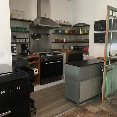 Logement De Charme A Joyeuse Lägenhet Exteriör bild
